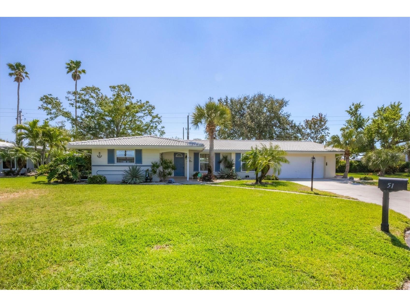 51 Oakwood Drive N #51 Englewood FL 34223 N6137713 image1