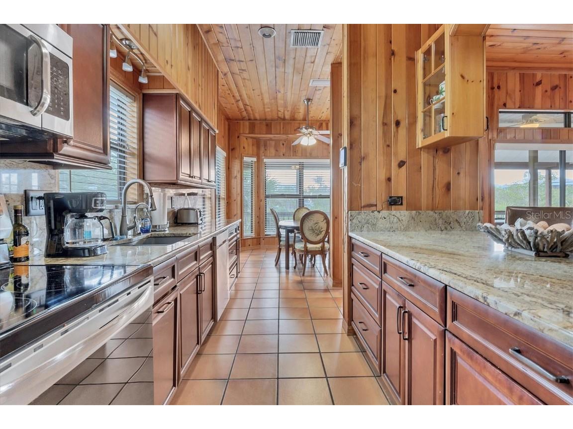 51 Palm Drive Placida FL 33946 D6139864 image12