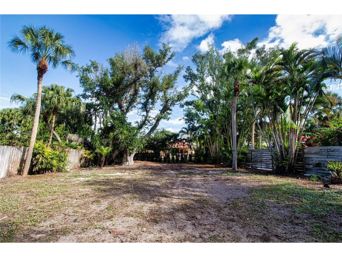 51 S Adams Drive Sarasota FL 34236 A4671523 image9