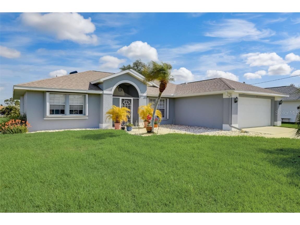 51 Sportsman Court Rotonda West FL 33947 D6135742 image1