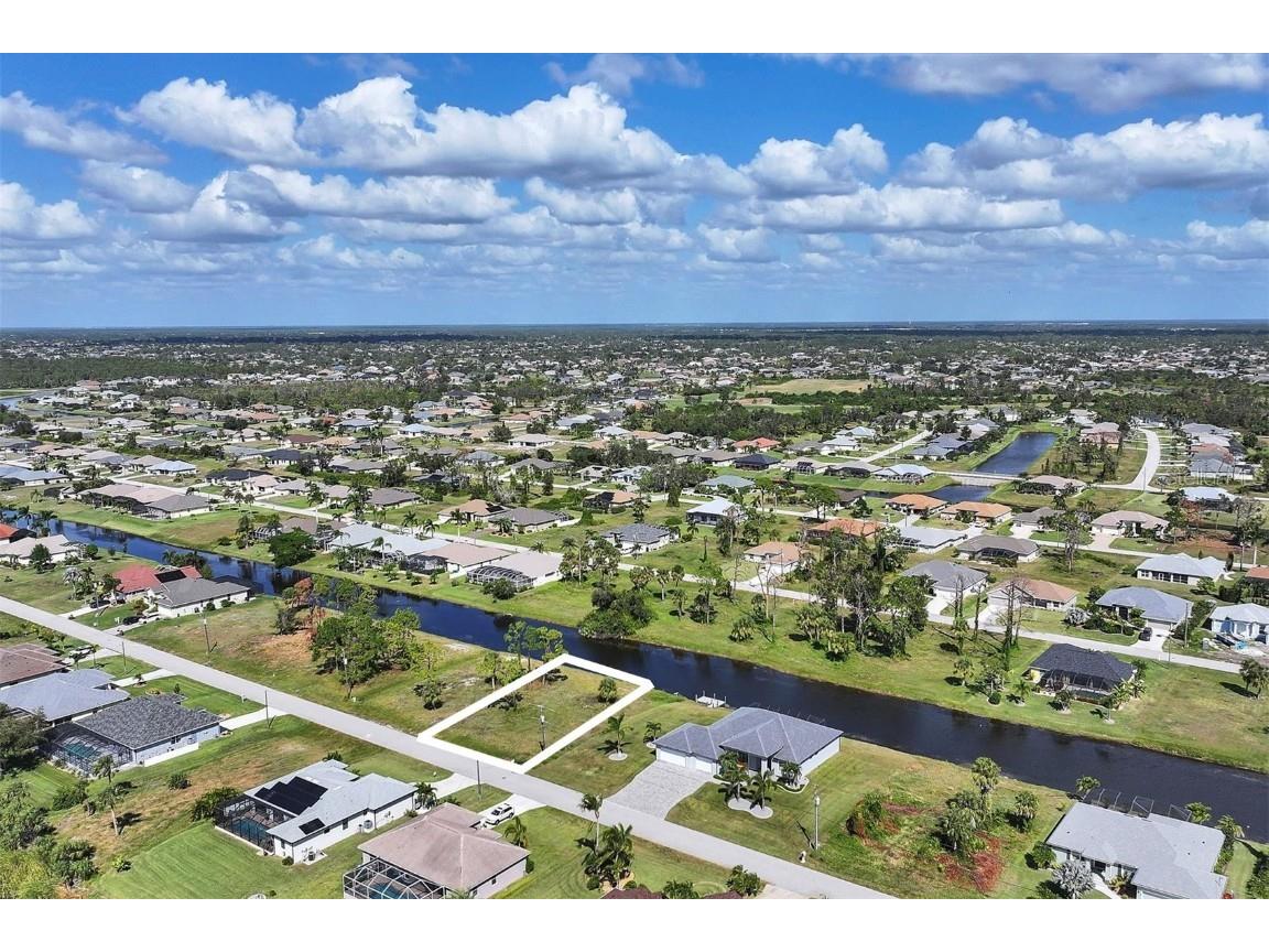 51 Tournament Road Rotonda West FL 33947 D6133261 image1