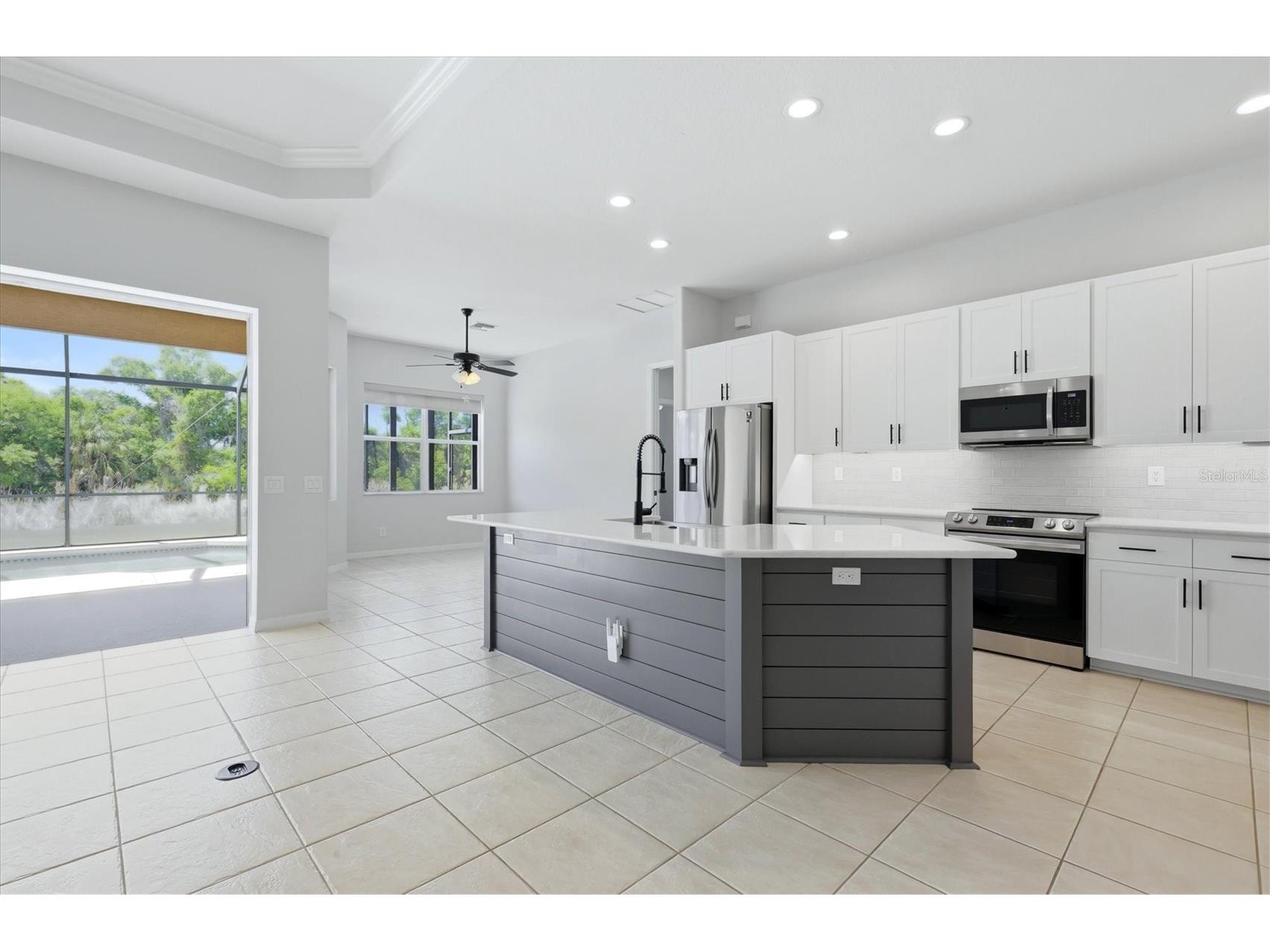 510 147th Court NE Bradenton FL 34212 A4689281 image14