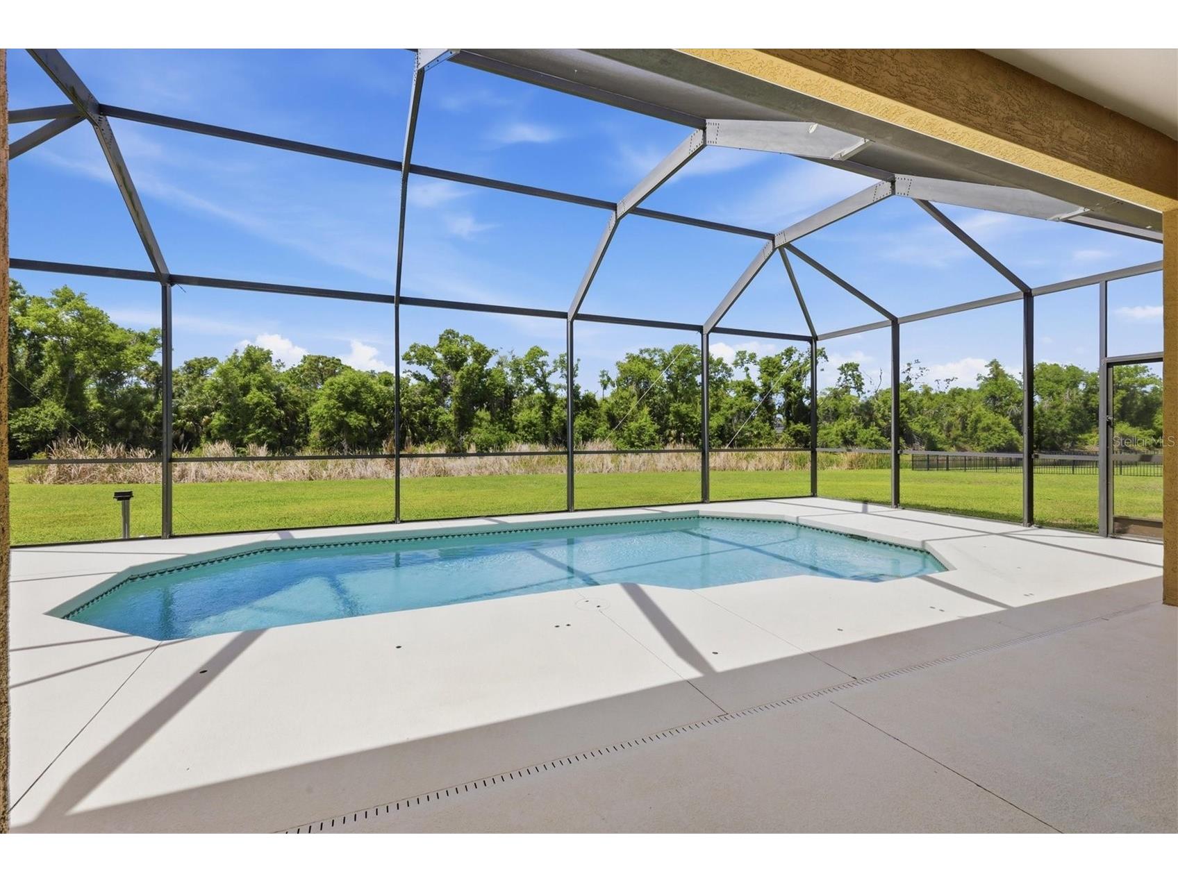 510 147th Court NE Bradenton FL 34212 A4689281 image31