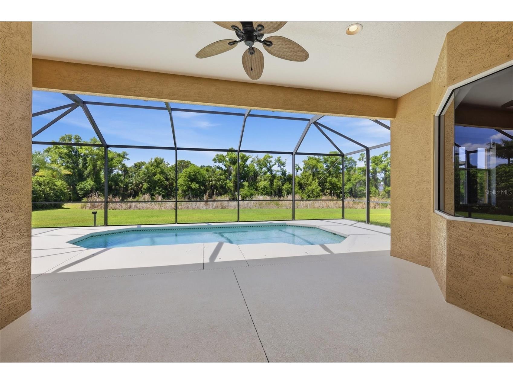510 147th Court NE Bradenton FL 34212 A4689281 image32
