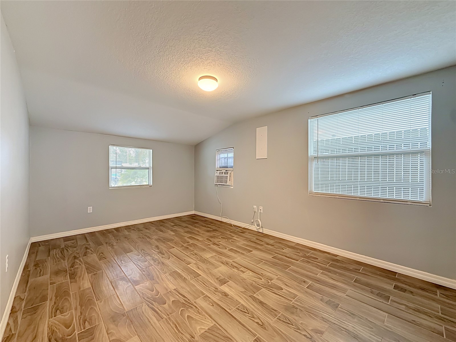 510 2nd Avenue NE Largo FL 33770 TB8517056 image12