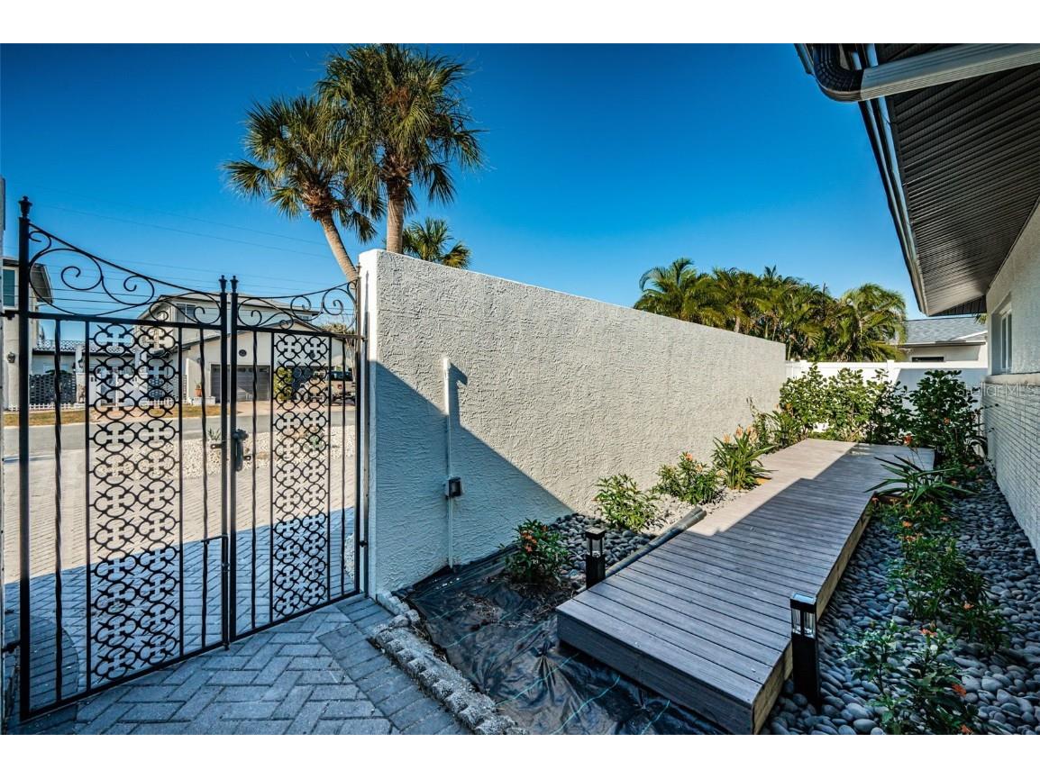 510 55th Avenue Saint Pete Beach FL 33706 - BOCA CIEGA BAY TB8445194 image12