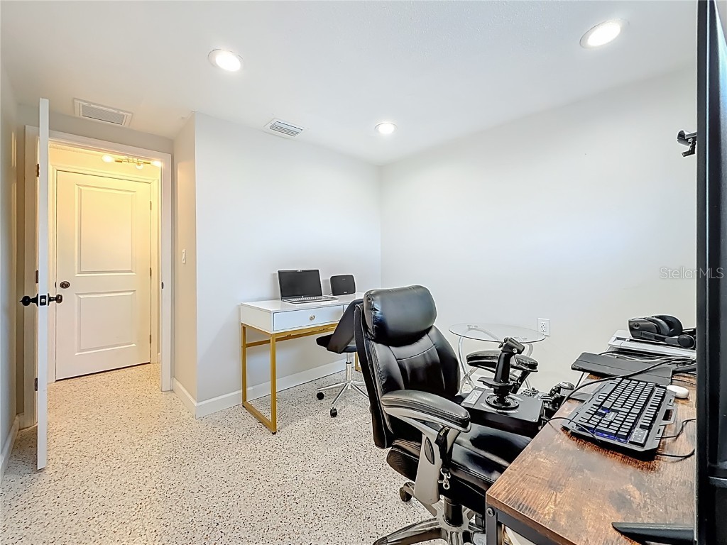 510 62 Avenue NE Saint Petersburg FL 33702 TB8437501 image25