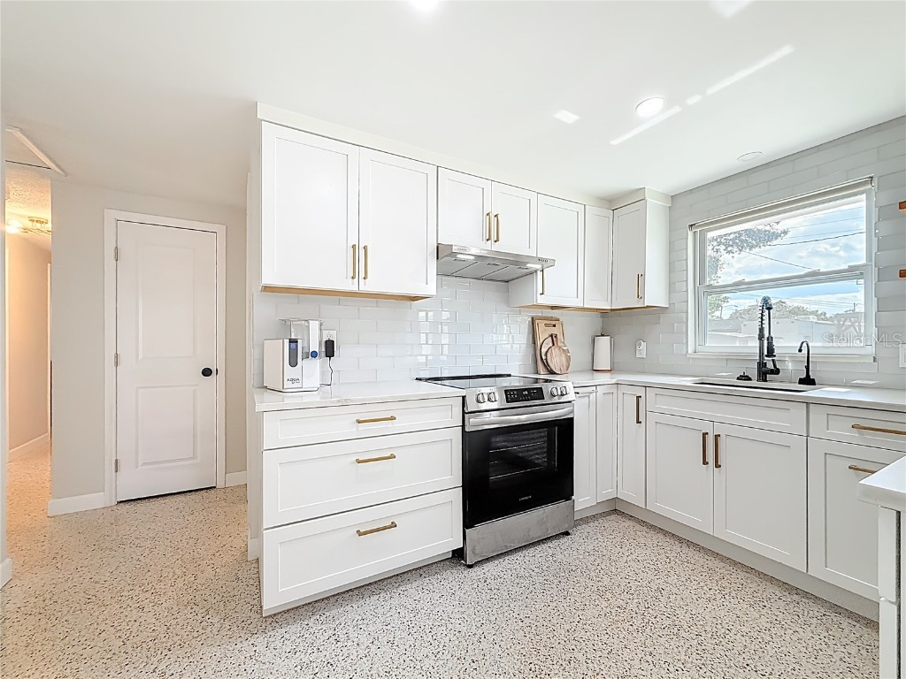 510 62 Avenue NE Saint Petersburg FL 33702 TB8437501 image5