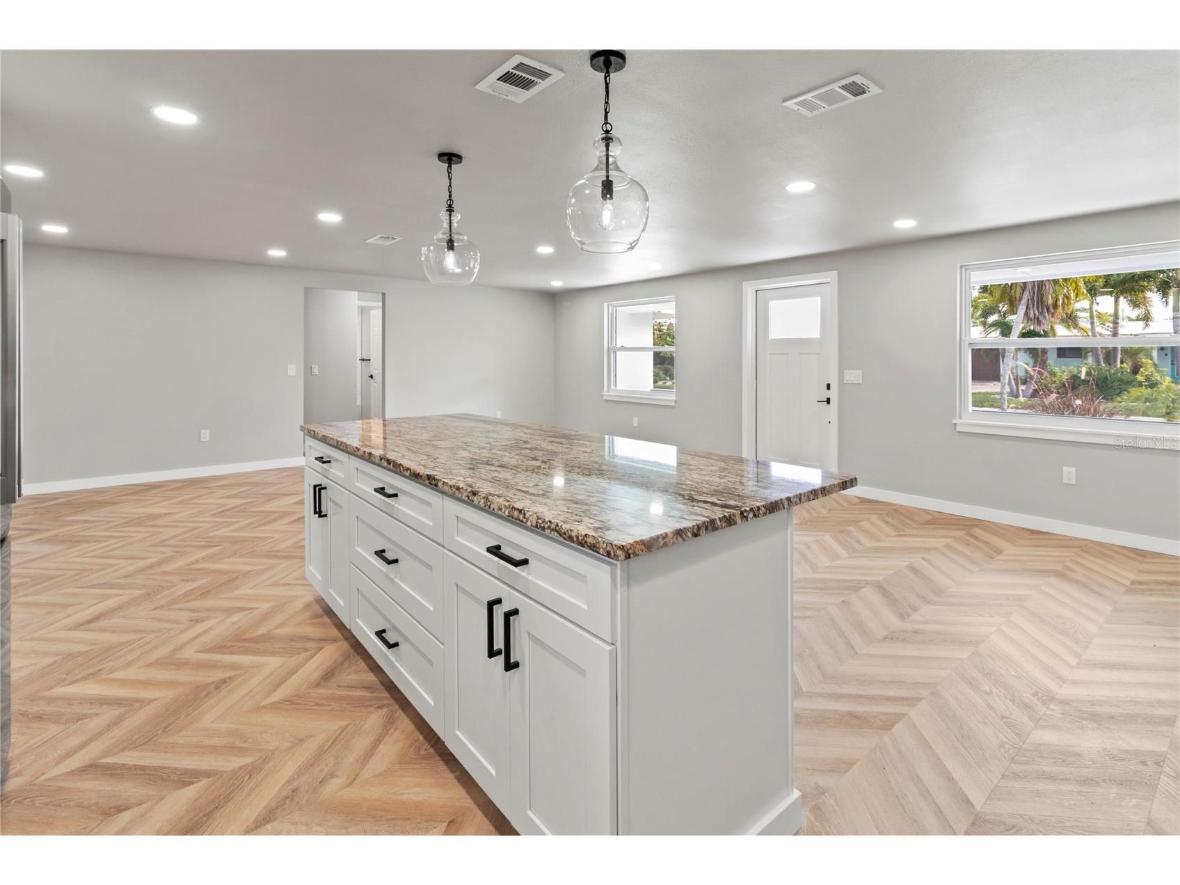 510 69th Street Holmes Beach FL 34217 A4679951 image16