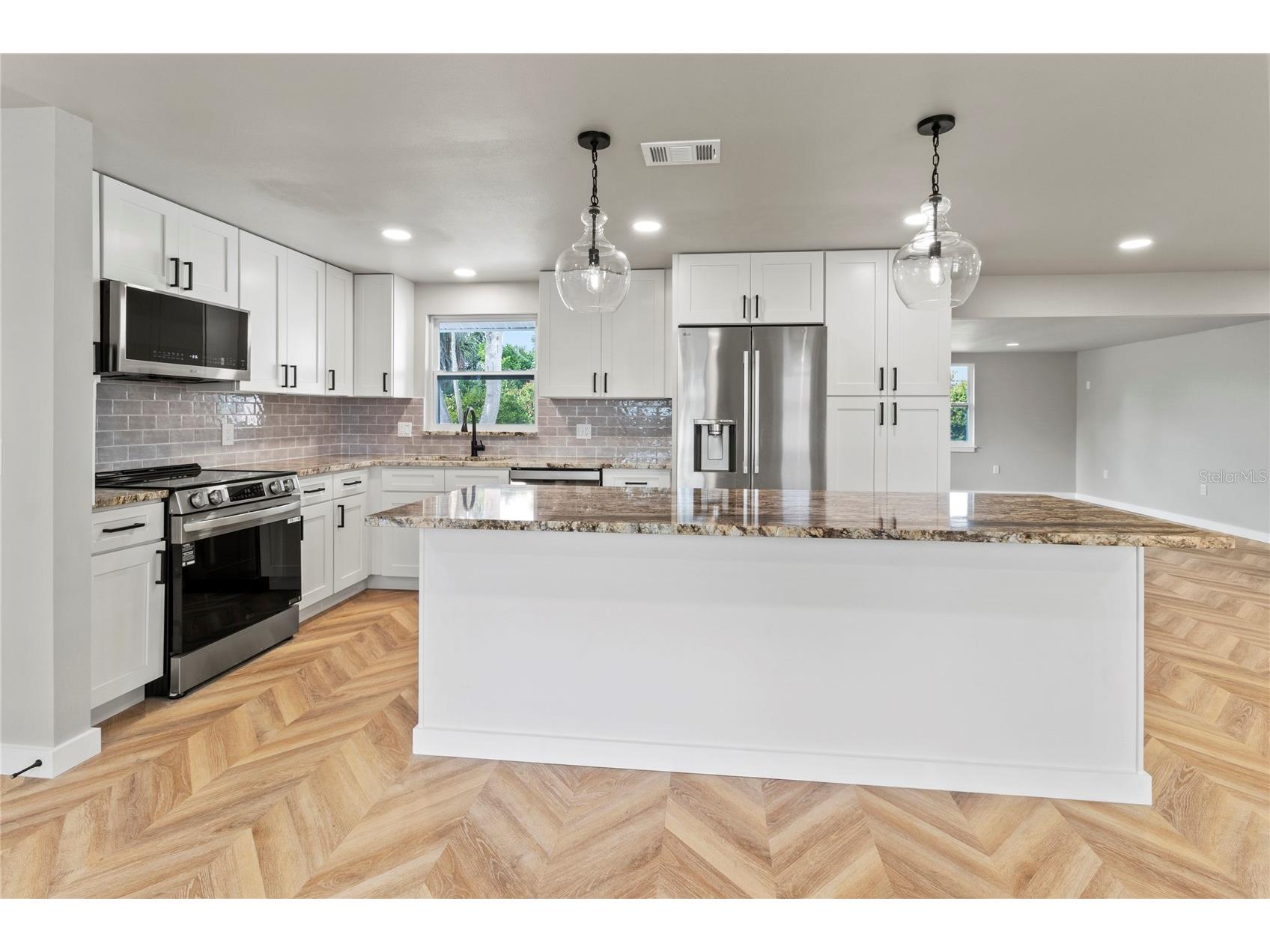 510 69th Street Holmes Beach FL 34217 A4679951 image17