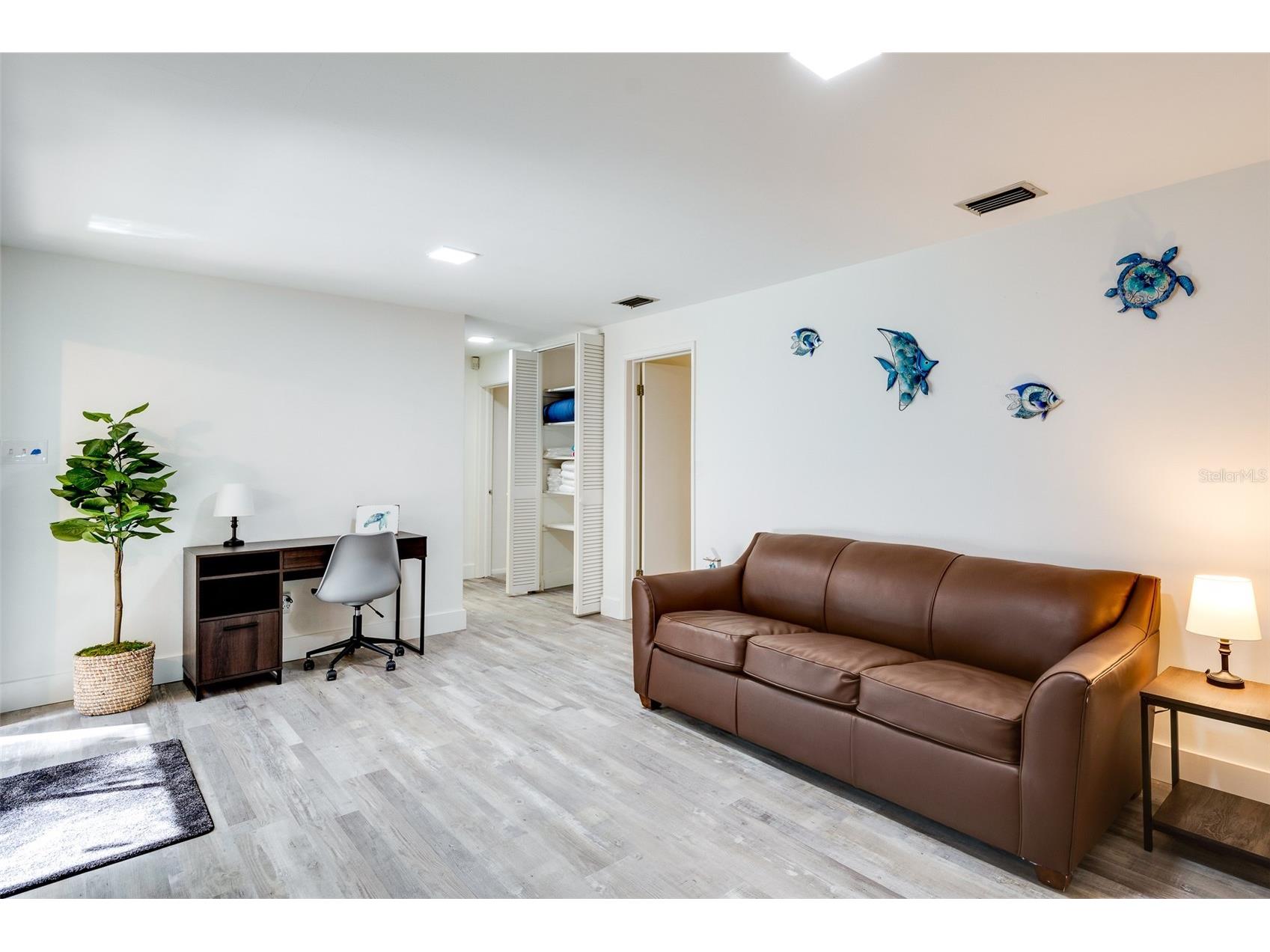 510 Anna Avenue Clearwater FL 33765 TB8498295 image12