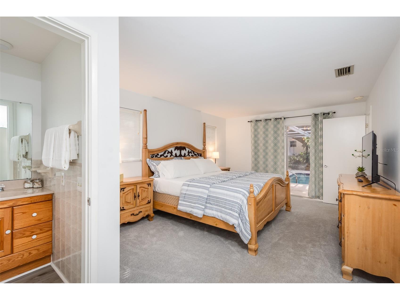 510 Anna Avenue Clearwater FL 33765 TB8498295 image14