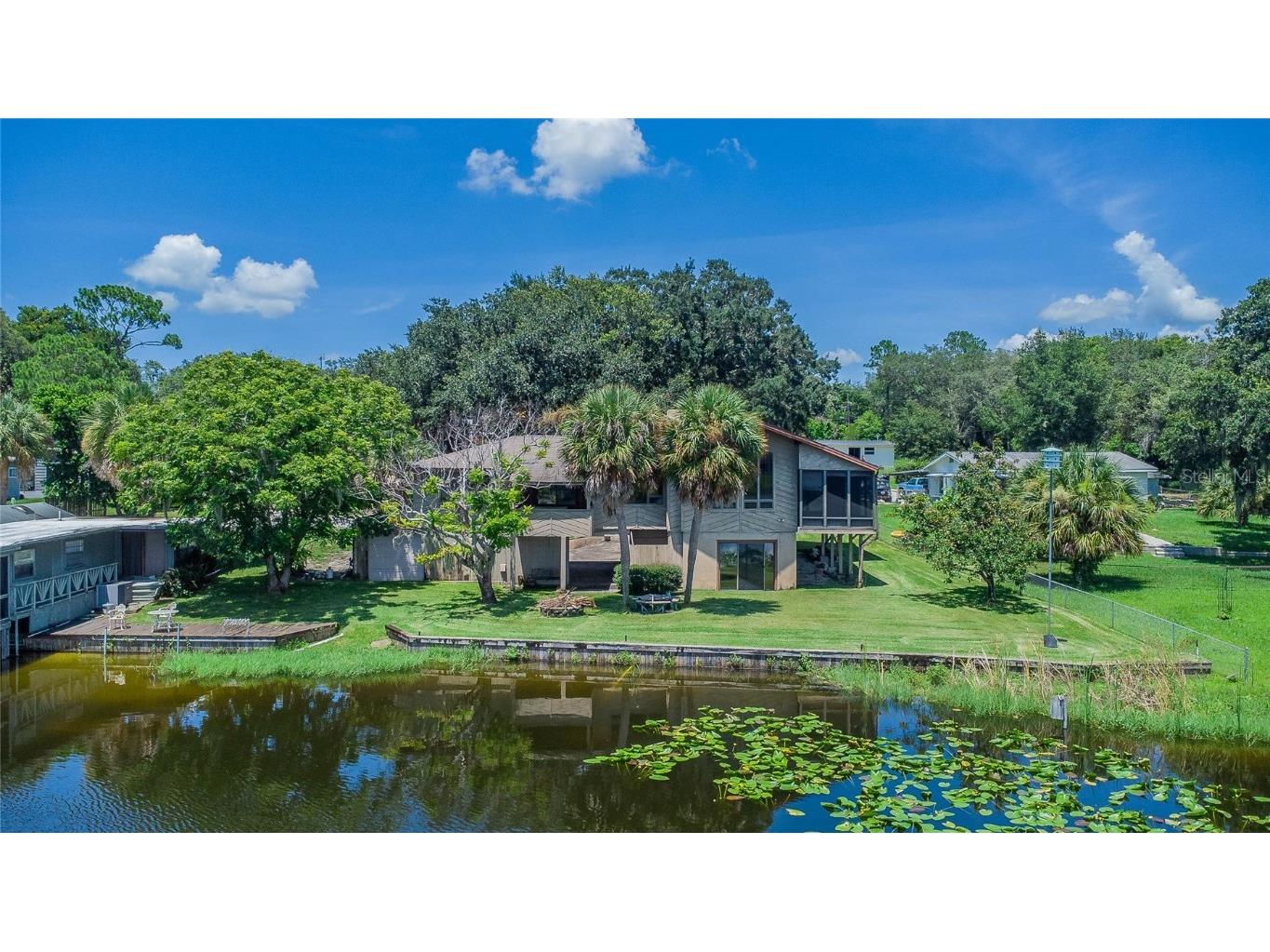 510 Brooks Court Polk City FL 33868 - LAKE AGNES L4946274 image1