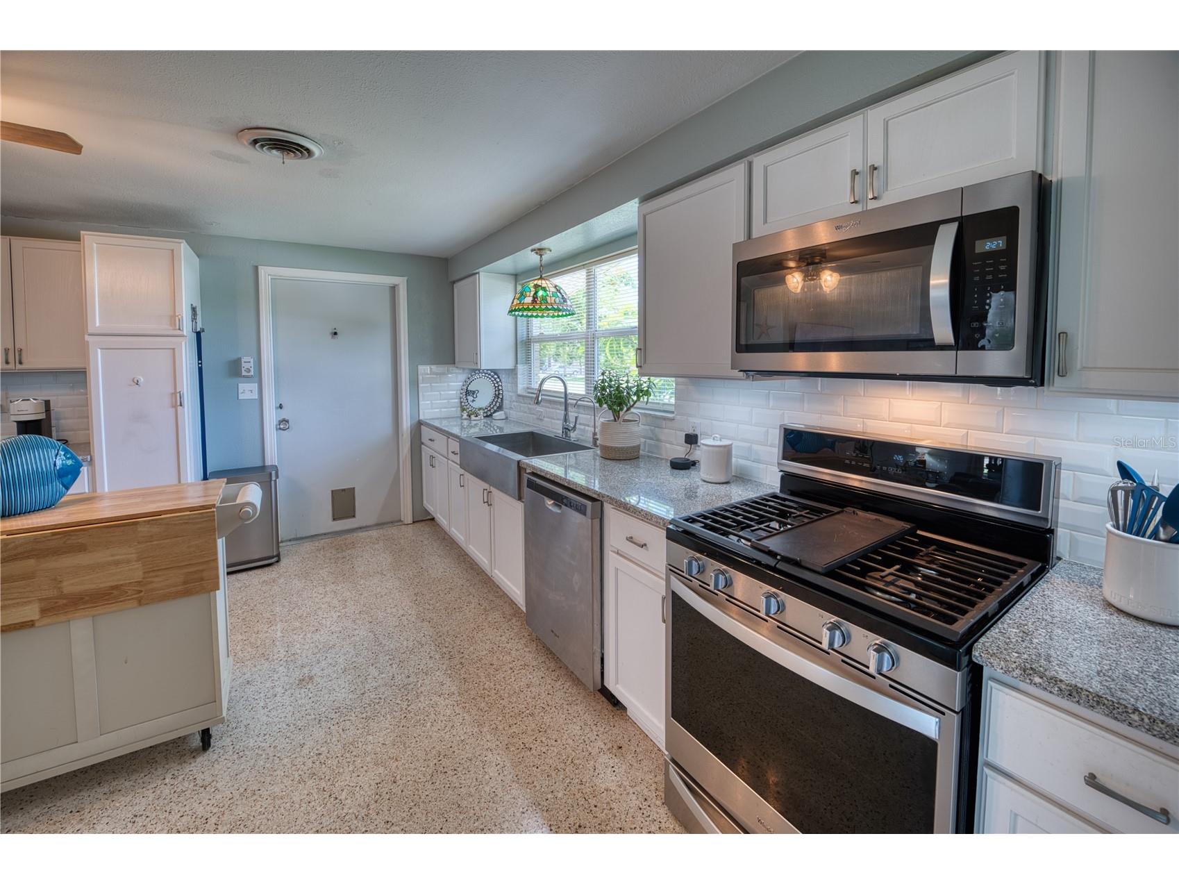 510 Dona Drive Nokomis FL 34275 A4694243 image7