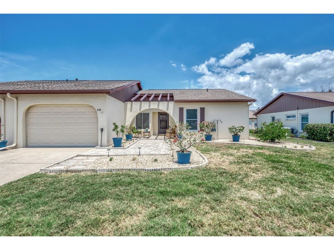 510 Foxwood Boulevard Englewood FL 34223 D6130546 image1