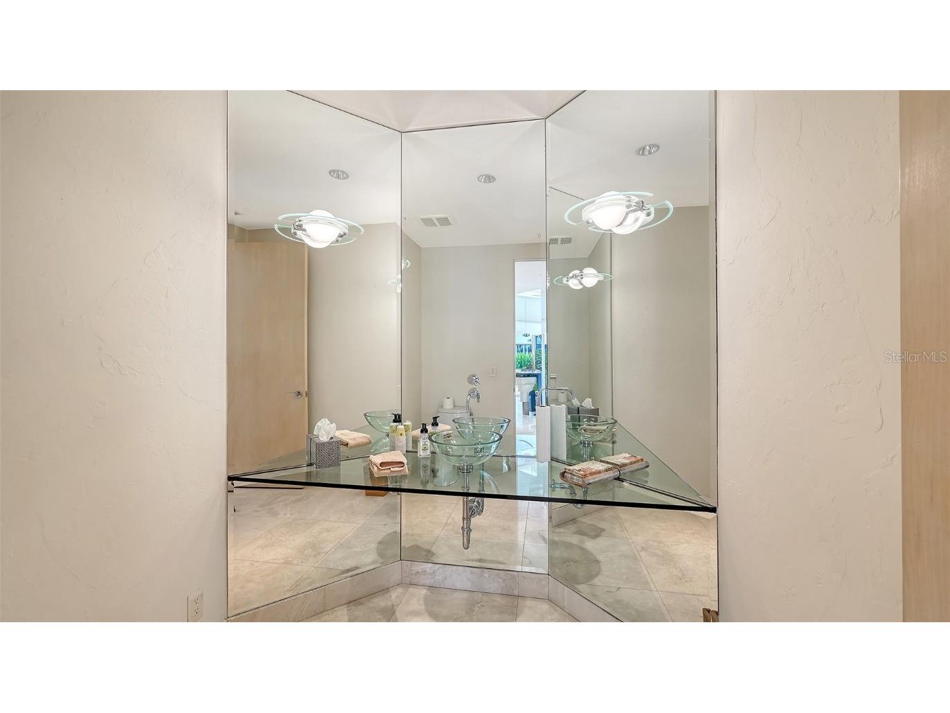 510 Harbor Gate Way Longboat Key FL 34228 A4671696 image26