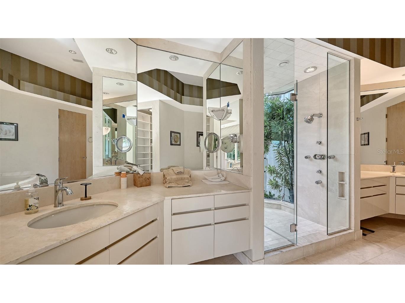 510 Harbor Gate Way Longboat Key FL 34228 A4671696 image32