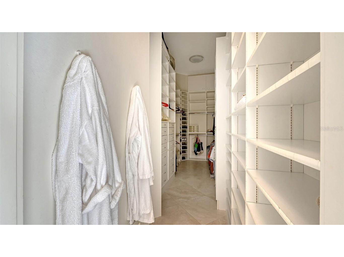 510 Harbor Gate Way Longboat Key FL 34228 A4671696 image36