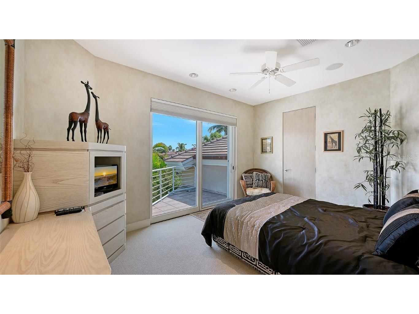 510 Harbor Gate Way Longboat Key FL 34228 A4671696 image46