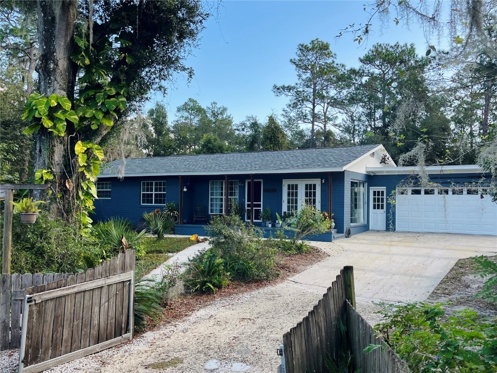 510 Lake Winnemissett Drive Deland FL 32724 V4938118 image1