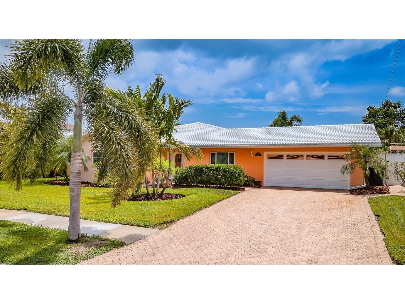 510 Lewis Boulevard SE Saint Petersburg FL 33705 - TAMPA BAY U8205676 image1