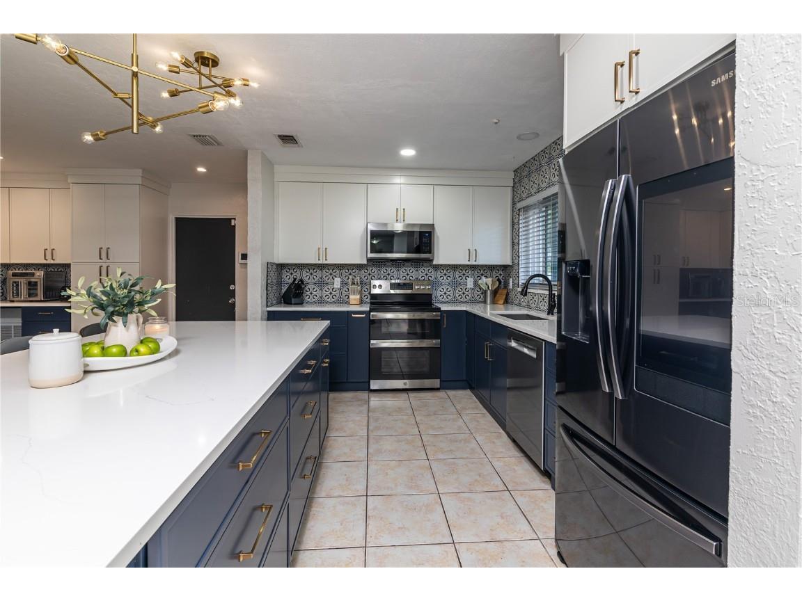 510 Lewis Boulevard SE Saint Petersburg FL 33705 - TAMPA BAY TB8447480 image19