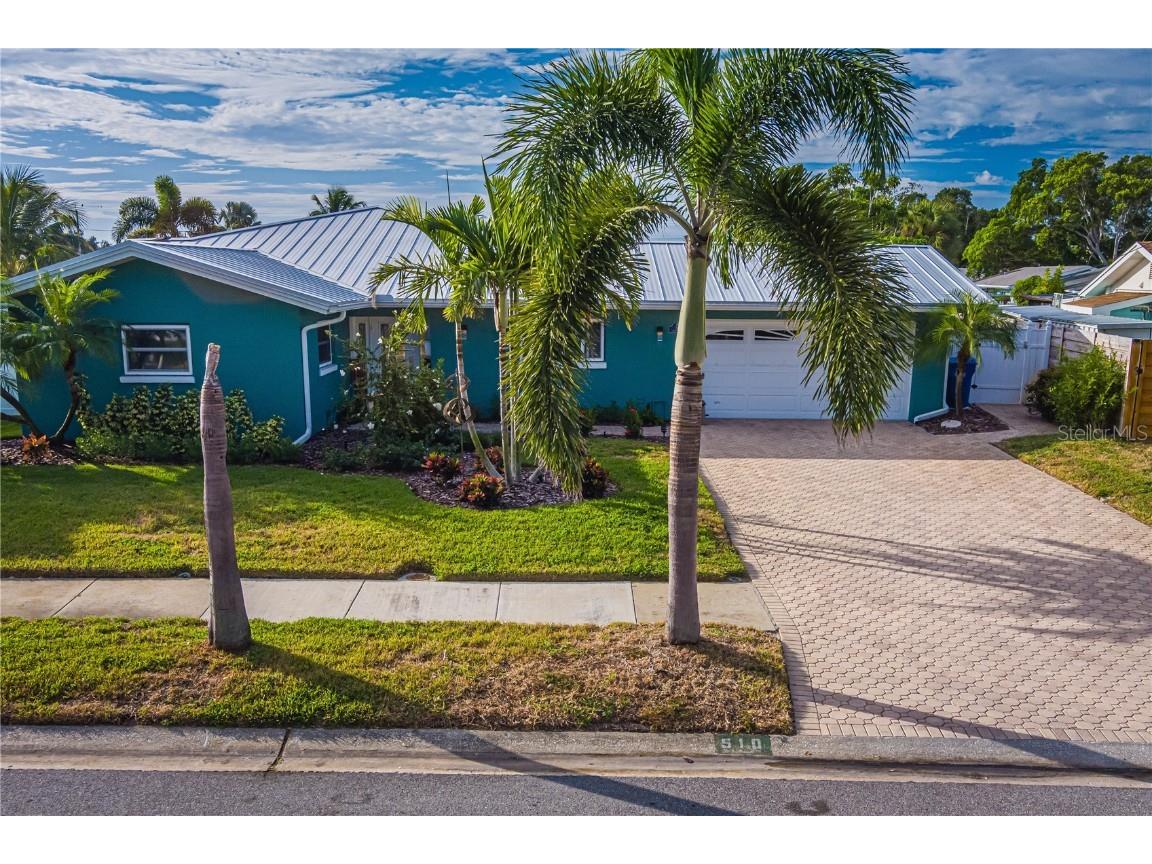 510 Lewis Boulevard SE Saint Petersburg FL 33705 - TAMPA BAY TB8447480 image2