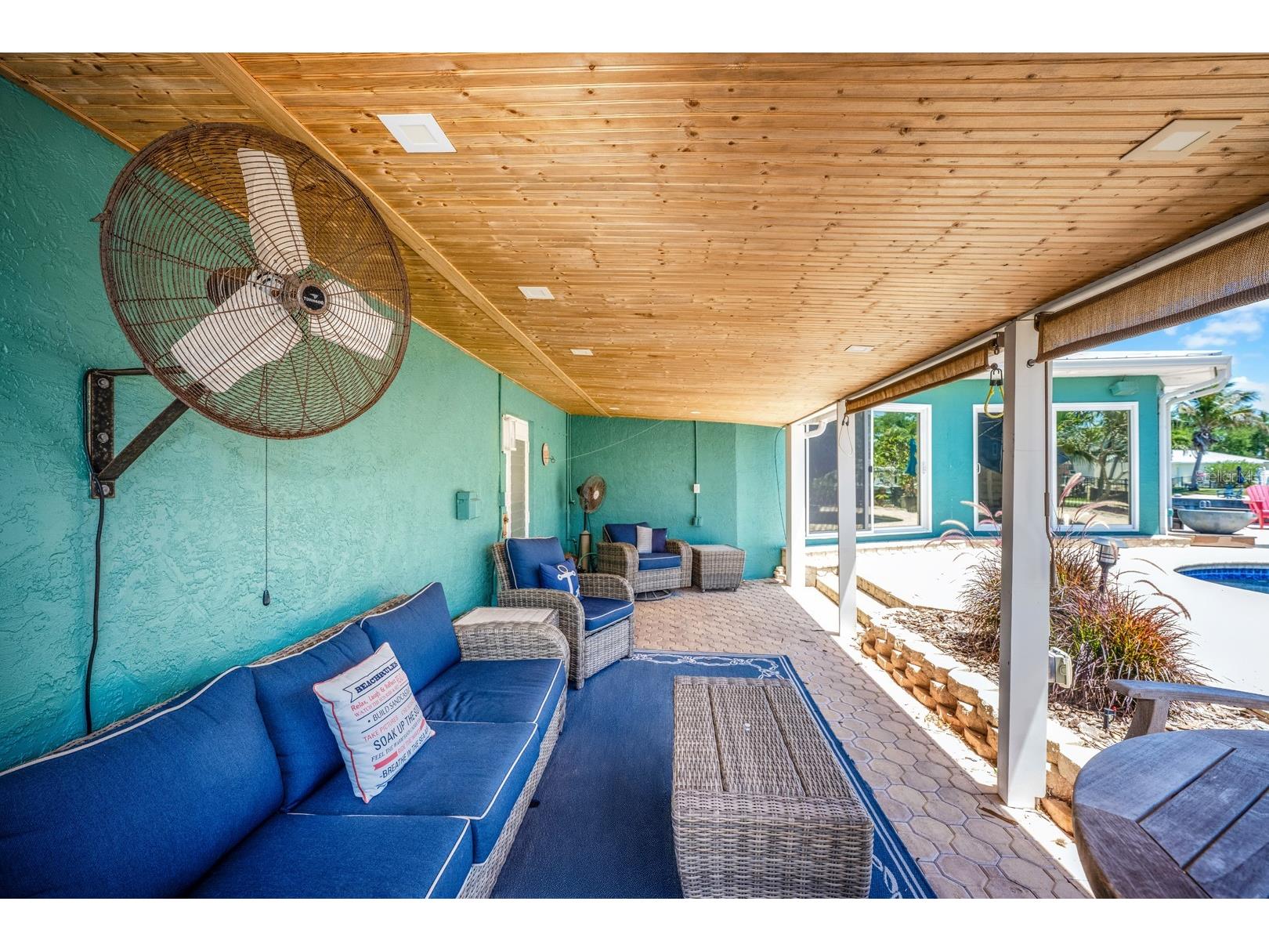 510 Lewis Boulevard SE Saint Petersburg FL 33705 - TAMPA BAY TB8447480 image30