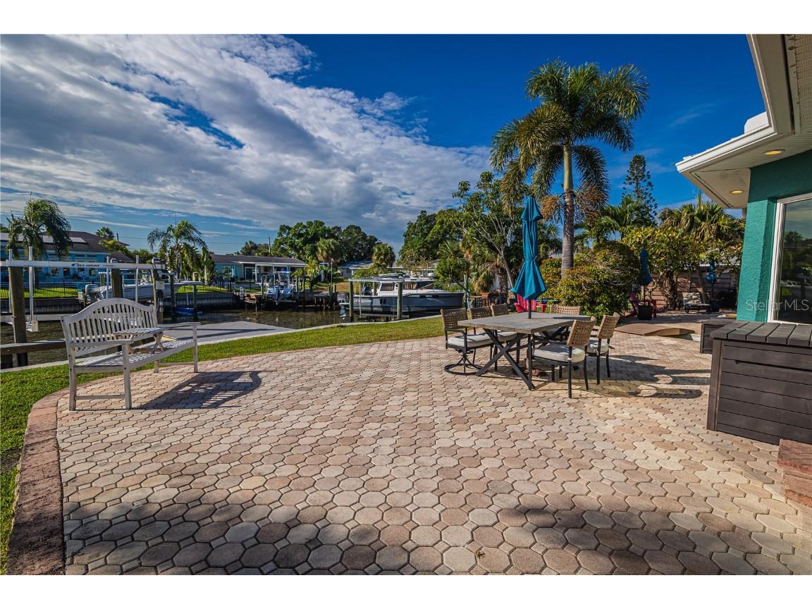 510 Lewis Boulevard SE Saint Petersburg FL 33705 - TAMPA BAY TB8447480 image8