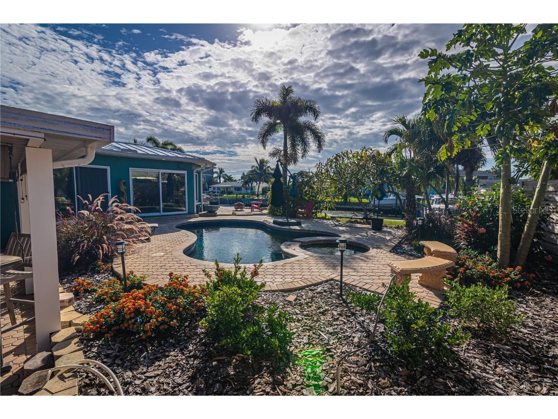 510 Lewis Boulevard SE Saint Petersburg FL 33705 - TAMPA BAY TB8447480 image9