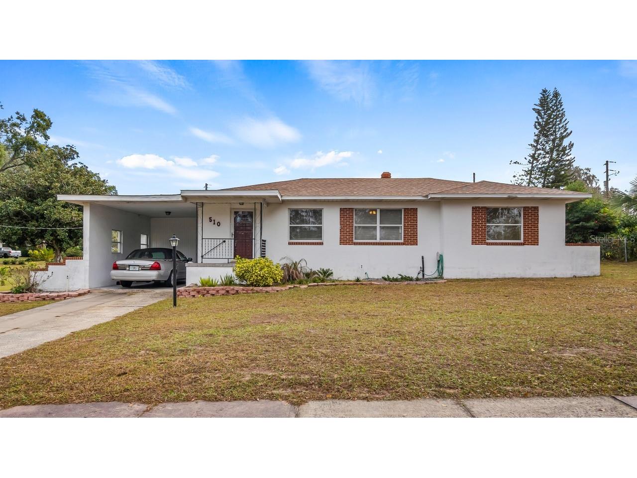 510 N Palm Avenue Howey In The Hills FL 34737 - LITTLE LAKE HARRIS G5105799 image1