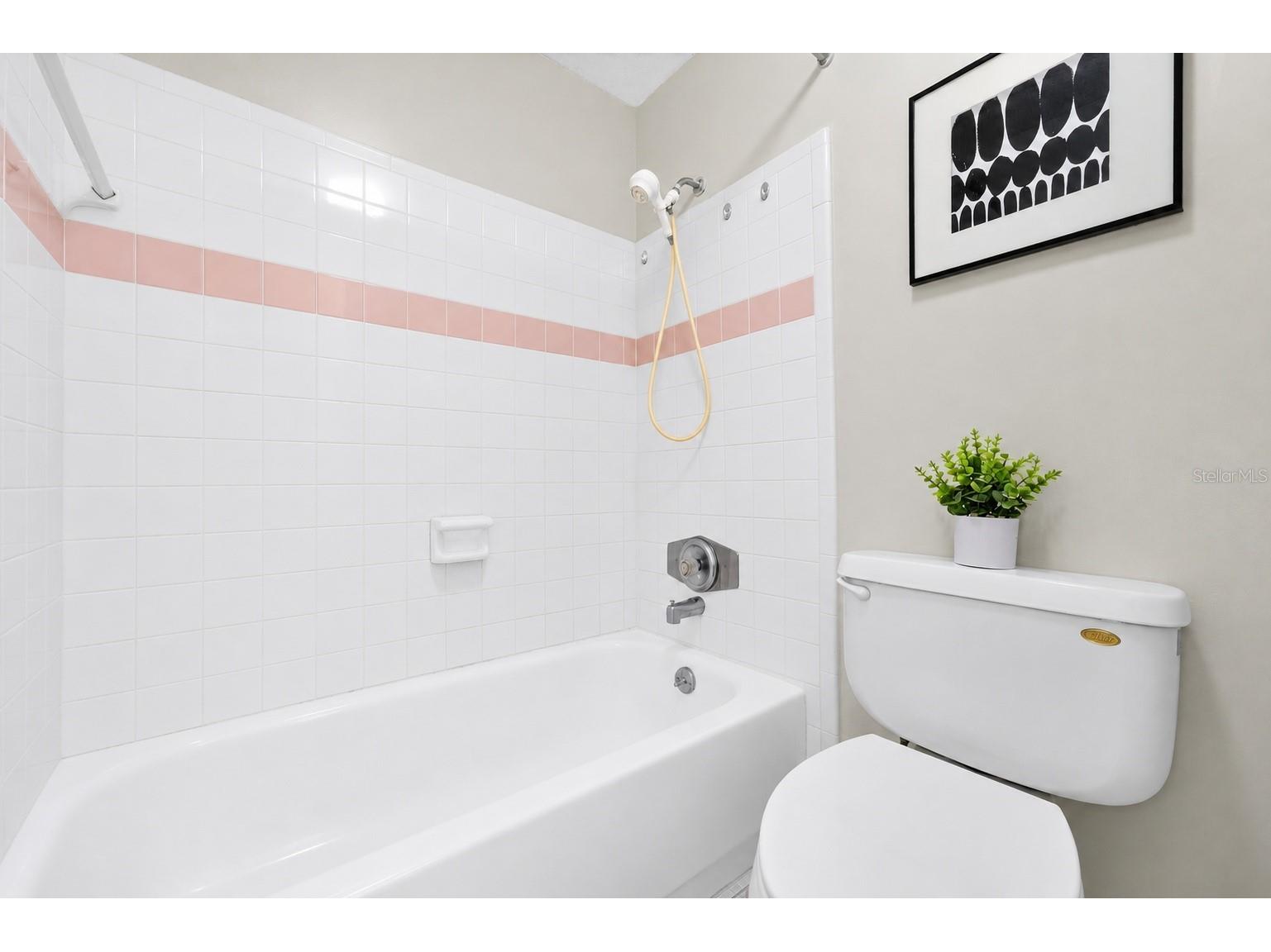 510 Orange Drive #21 Altamonte Springs FL 32701 TB8528801 image17