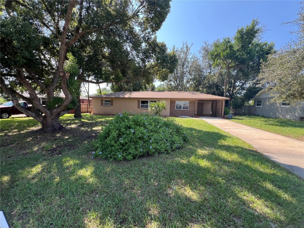 510 W Charlotte Avenue Eustis FL 32726 O6242100 image1