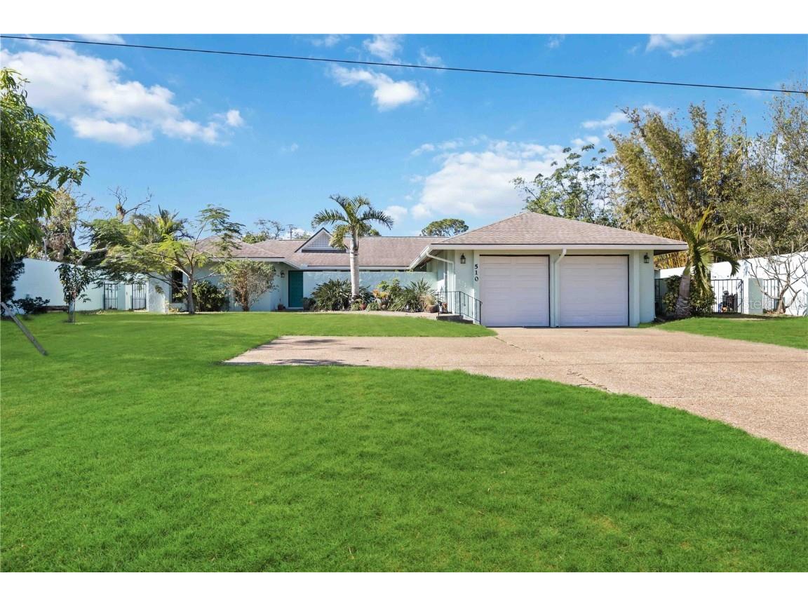 510 Westlake Drive Sarasota FL 34232 A4631113 image1