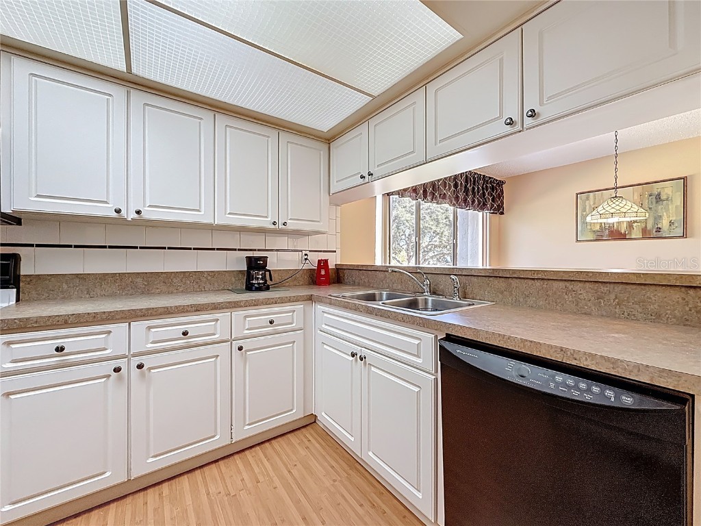 510 Windrush Bay Drive Tarpon Springs FL 34689 TB8442583 image10