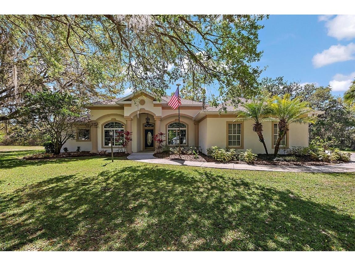 5100 Banana Point Drive Okahumpka FL 34762 G5094264 image1