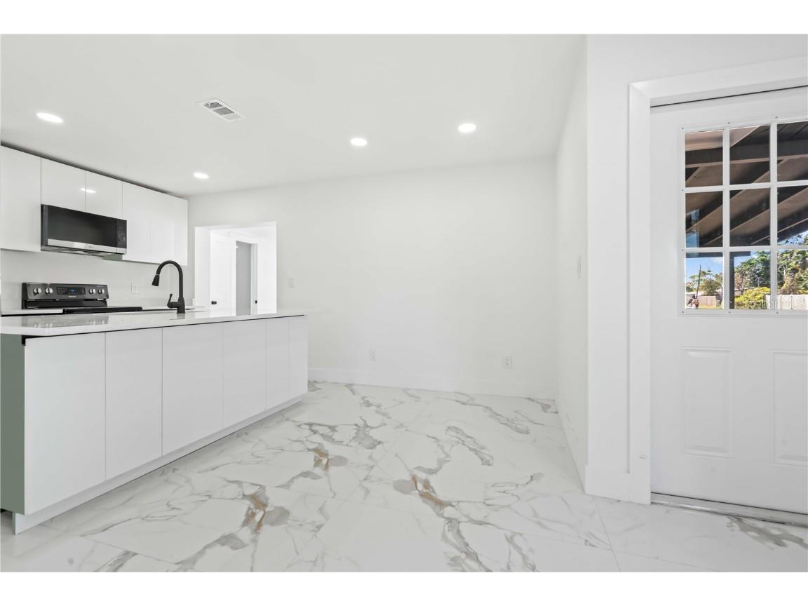 5101 Town N Country Boulevard Tampa FL 33615 TB8445748 image23