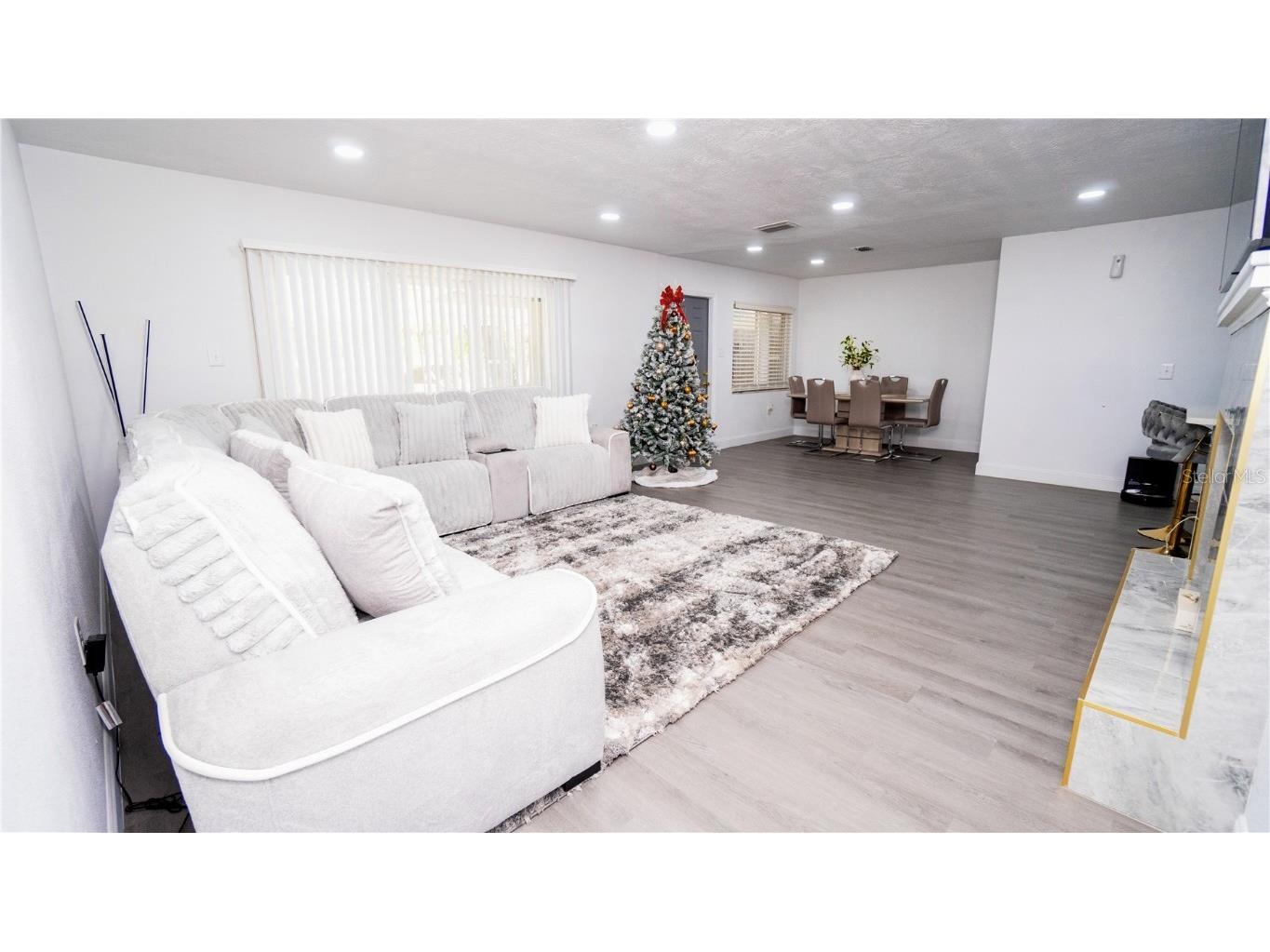 5101 Vinson Drive Tampa FL 33610 - BELLOWS LAKE/ EAST LAKE PARK TB8458899 image35