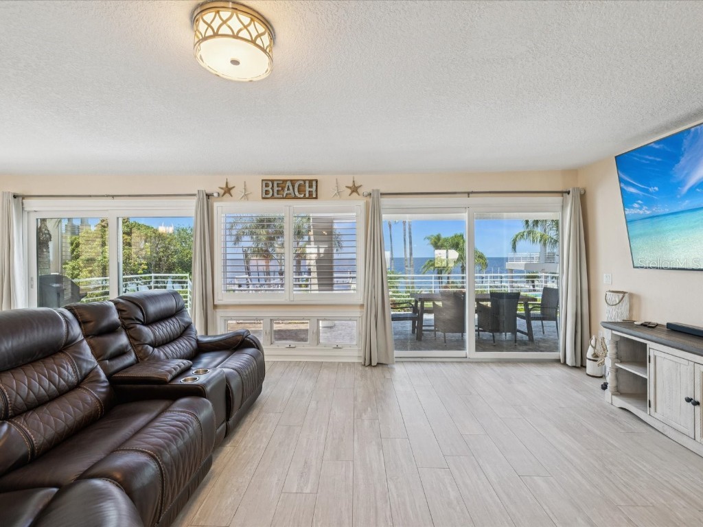 5101 Westshore Drive New Port Richey FL 34652 W7878297 image25