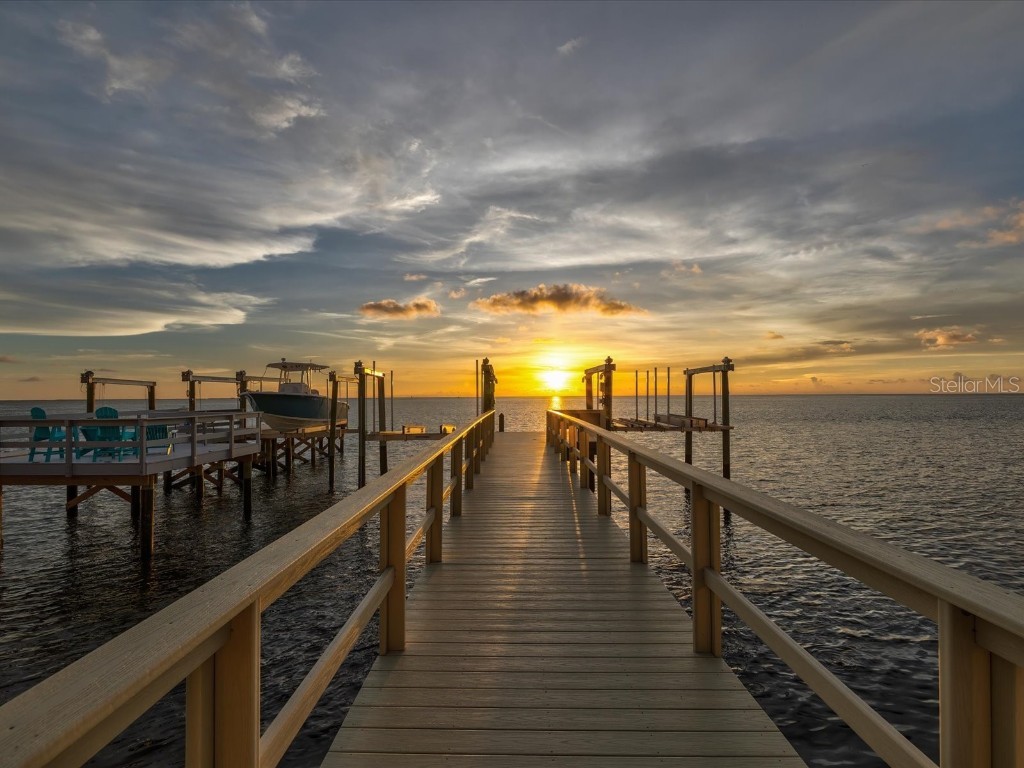 5101 Westshore Drive New Port Richey FL 34652 W7878297 image6