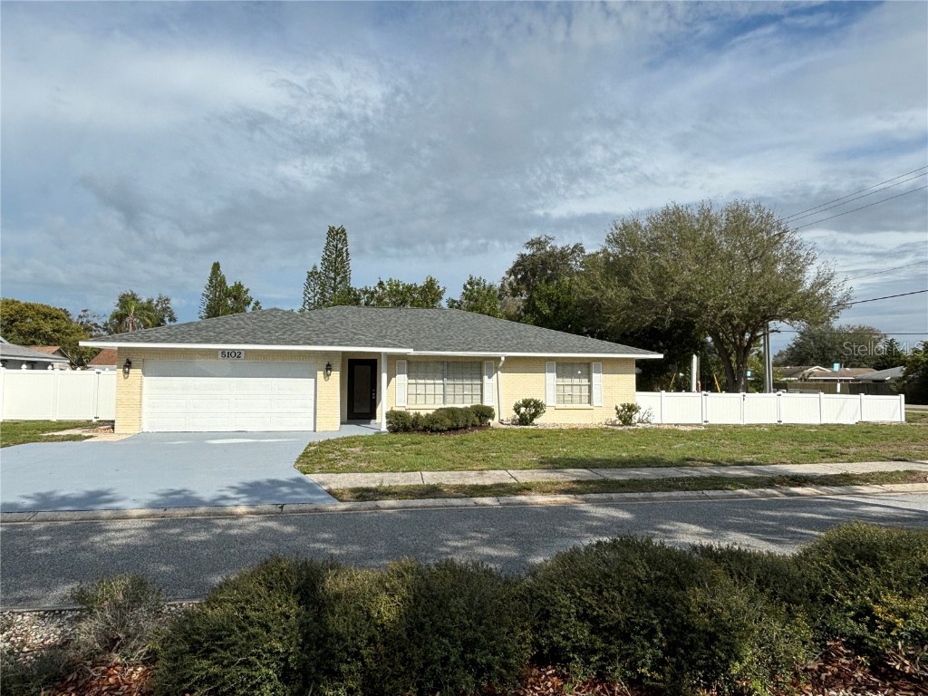 5102 36th Avenue Drive W Bradenton FL 34209 A4595583 image1