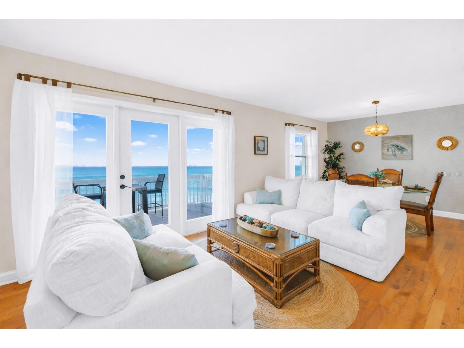 5102 Coquina Key Drive SE #D Saint Petersburg FL 33705 - TAMPA BAY TB8479949 image2