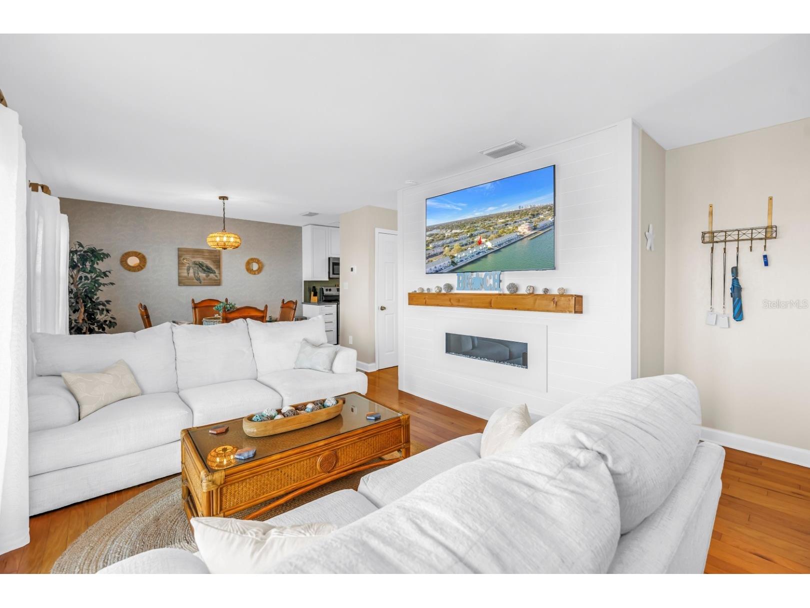 5102 Coquina Key Drive SE #D Saint Petersburg FL 33705 - TAMPA BAY TB8479949 image5