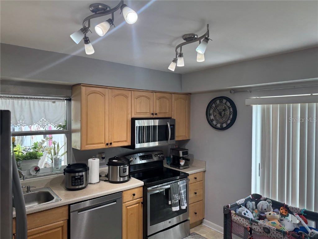 5102 Crestmore Court Tampa FL 33624 TB8435637 image10