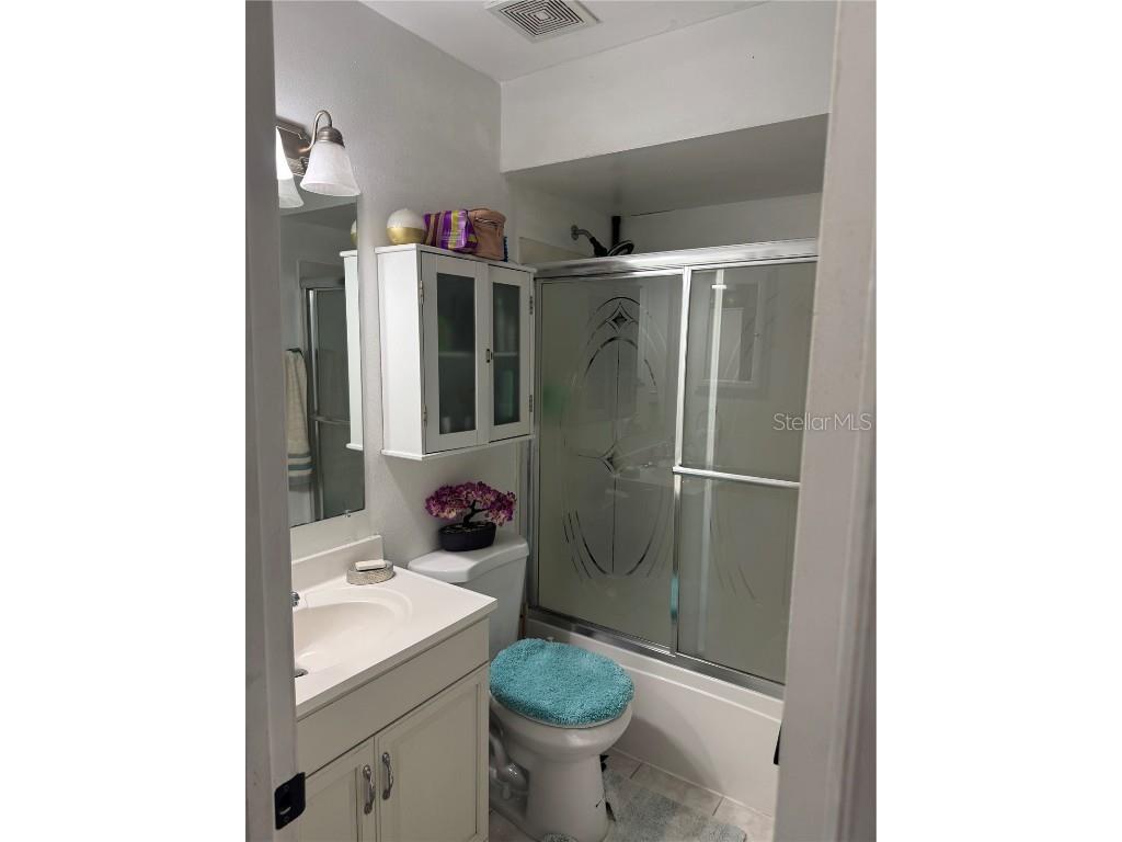 5102 Crestmore Court Tampa FL 33624 TB8435637 image16
