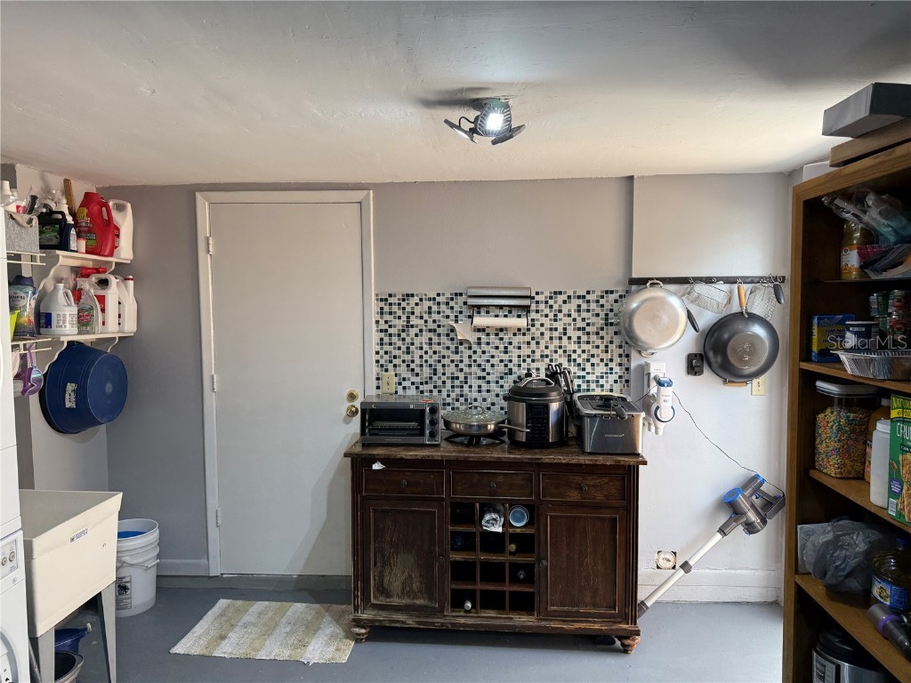 5102 Crestmore Court Tampa FL 33624 TB8435637 image17