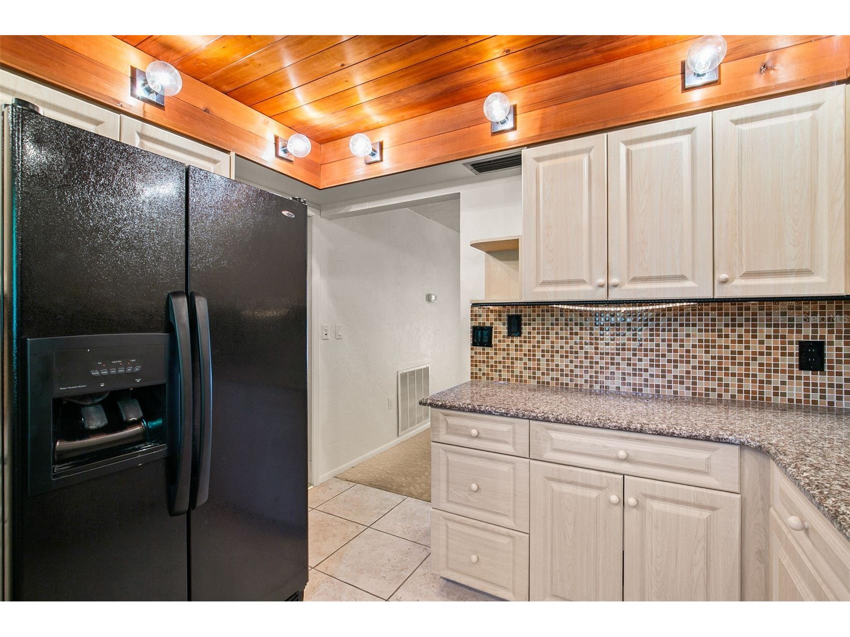 5102 Estates Circle Sarasota FL 34243 A4688910 image16