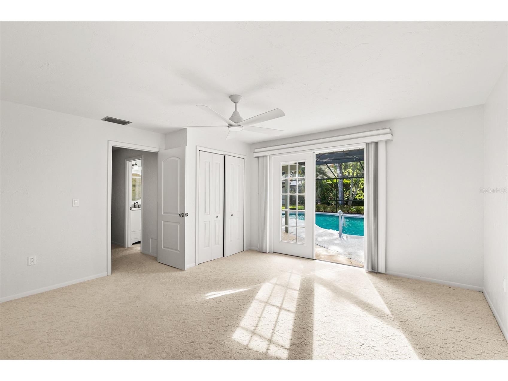 5102 Estates Circle Sarasota FL 34243 A4688910 image20