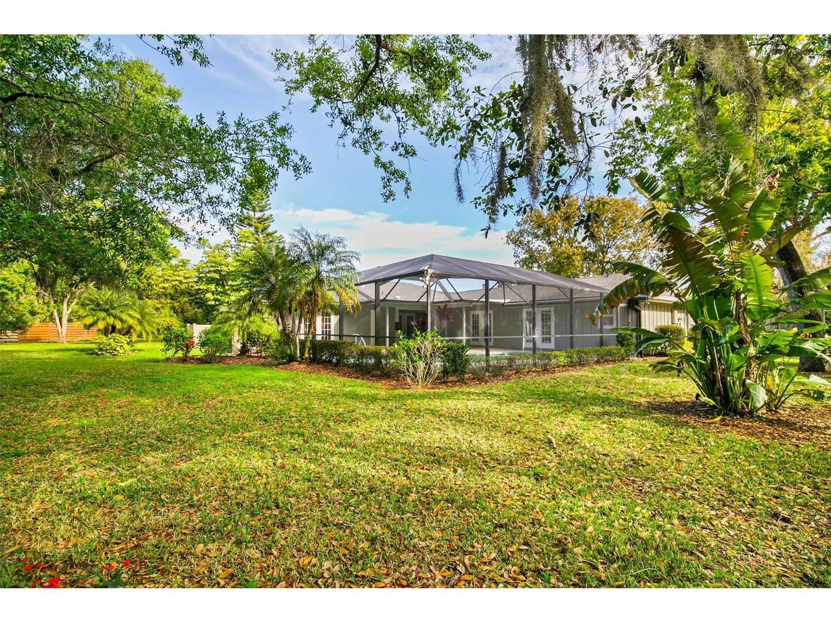 5102 Estates Circle Sarasota FL 34243 A4688910 image26