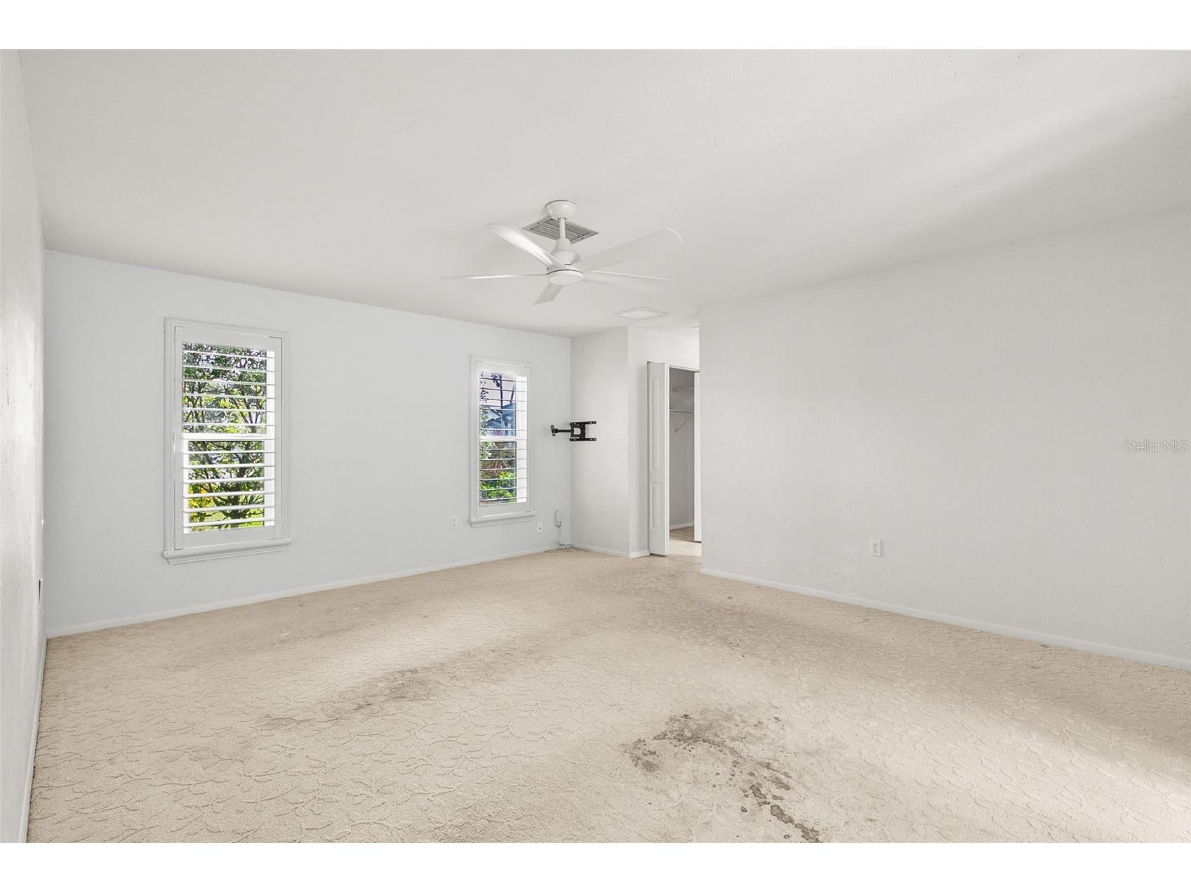 5102 Estates Circle Sarasota FL 34243 A4688910 image9